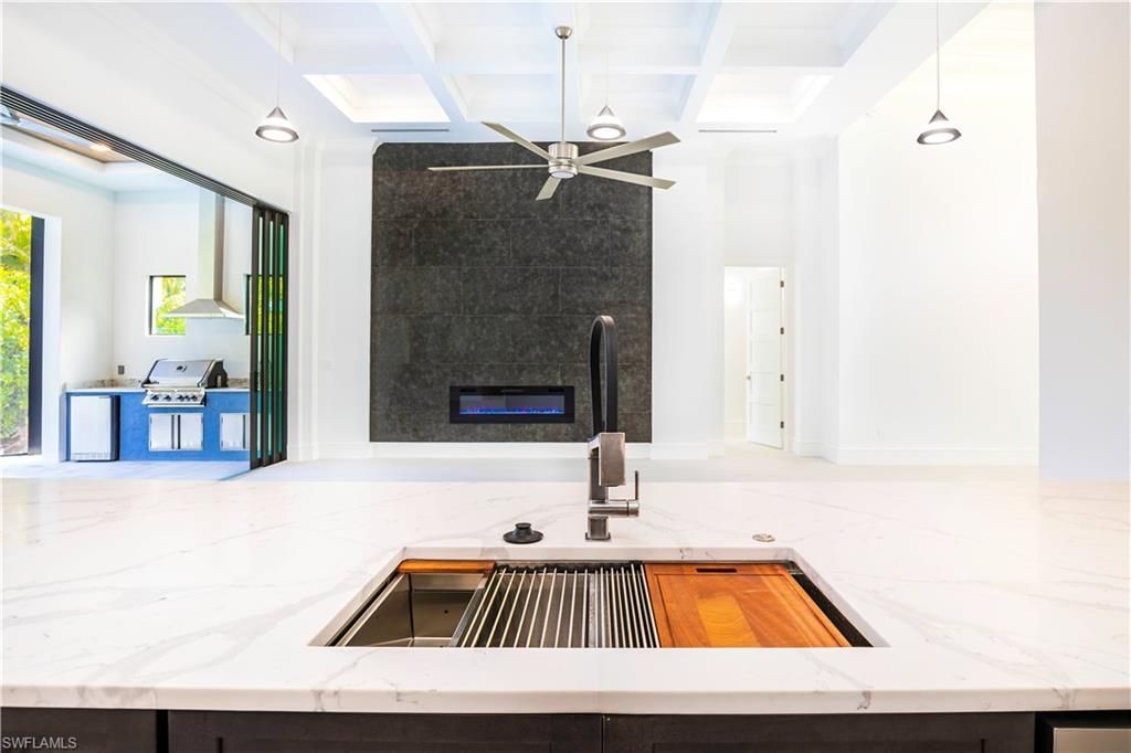 231 Legacy Ct, Naples, FL 34110 Photo