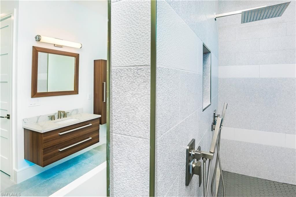 231 Legacy Ct, Naples, FL 34110 Photo