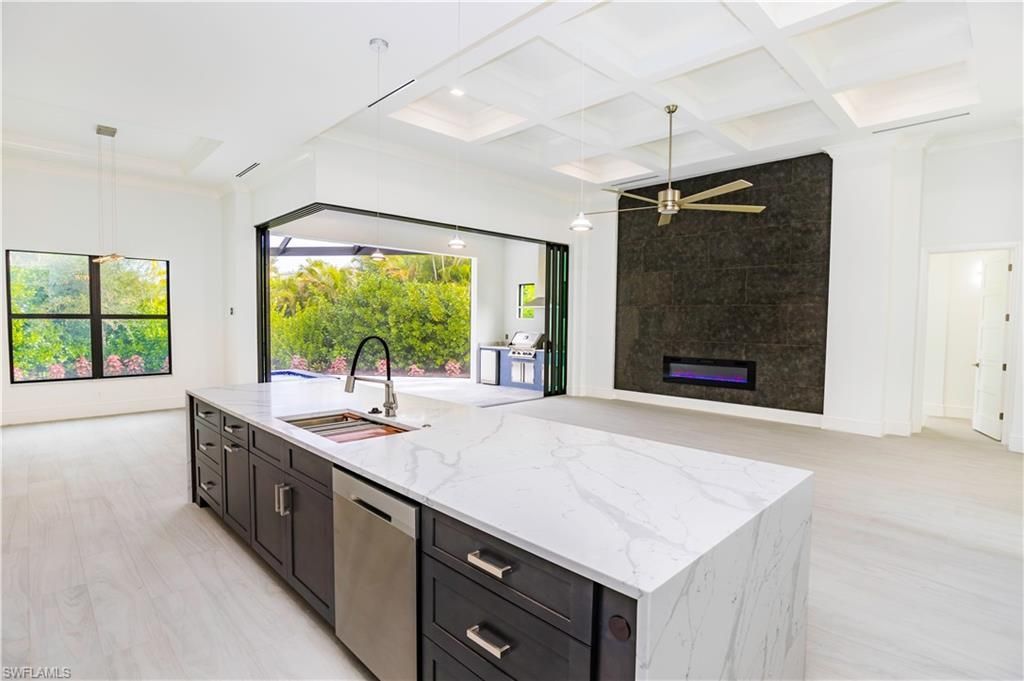 231 Legacy Ct, Naples, FL 34110 Photo