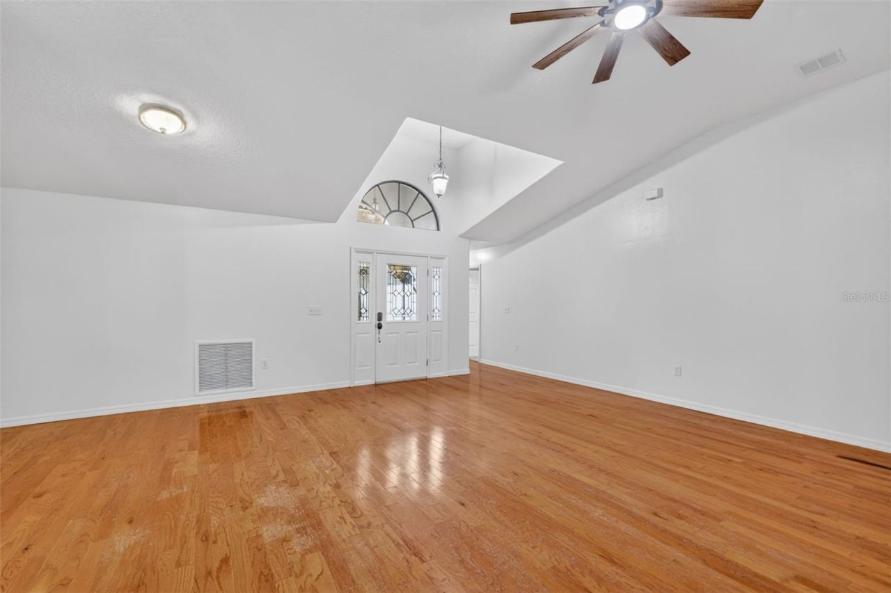 4943 Treasure Cay Road, Tavares, FL 32778 Photo