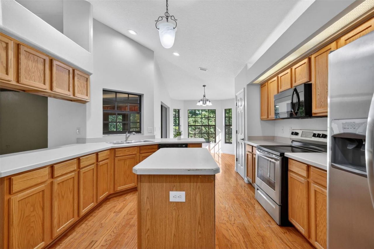 4943 Treasure Cay Road, Tavares, FL 32778 Photo