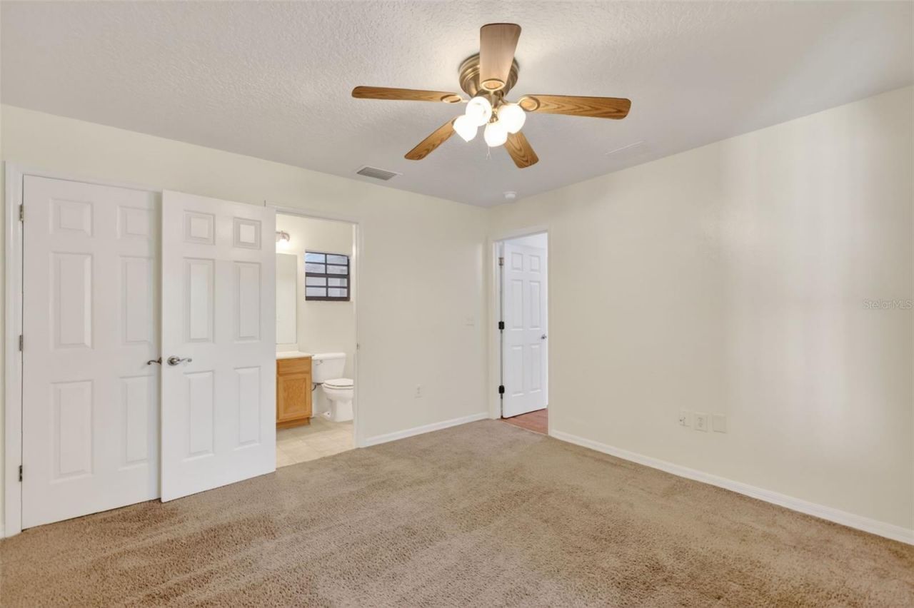 4943 Treasure Cay Road, Tavares, FL 32778 Photo