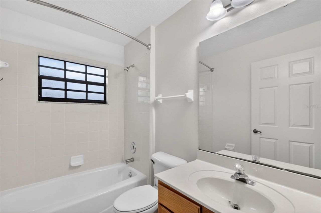 4943 Treasure Cay Road, Tavares, FL 32778 Photo