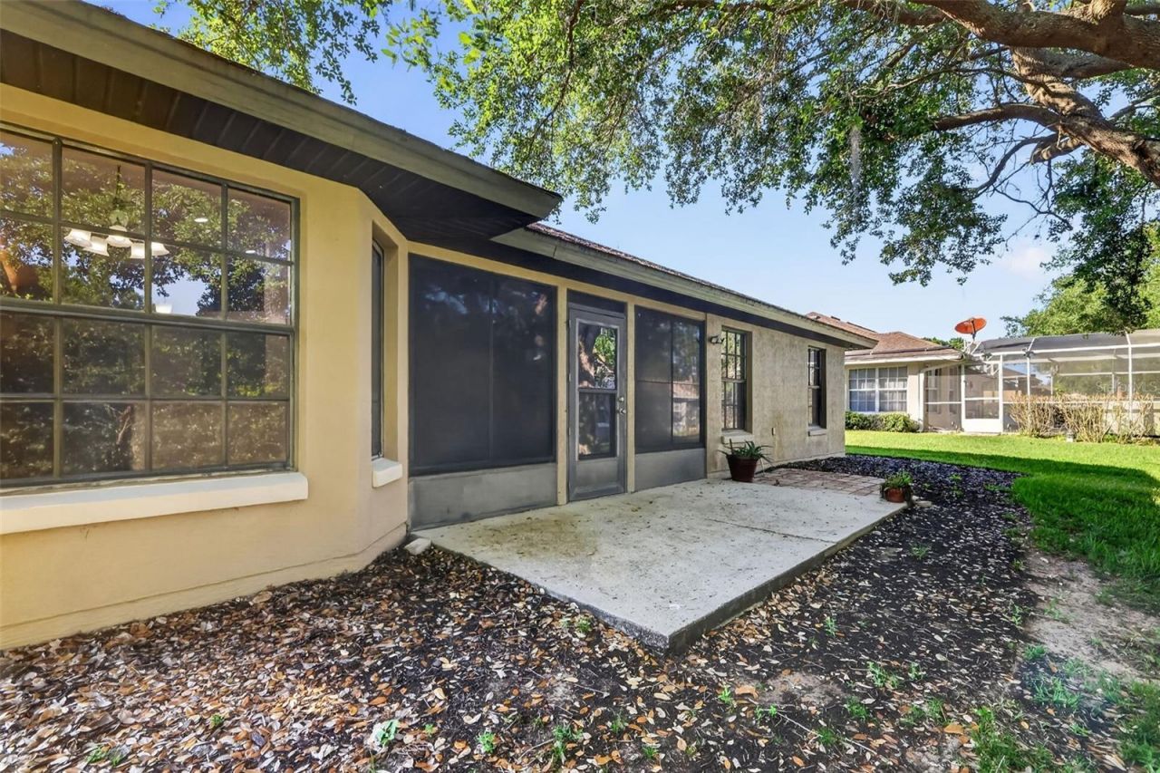 4943 Treasure Cay Road, Tavares, FL 32778 Photo