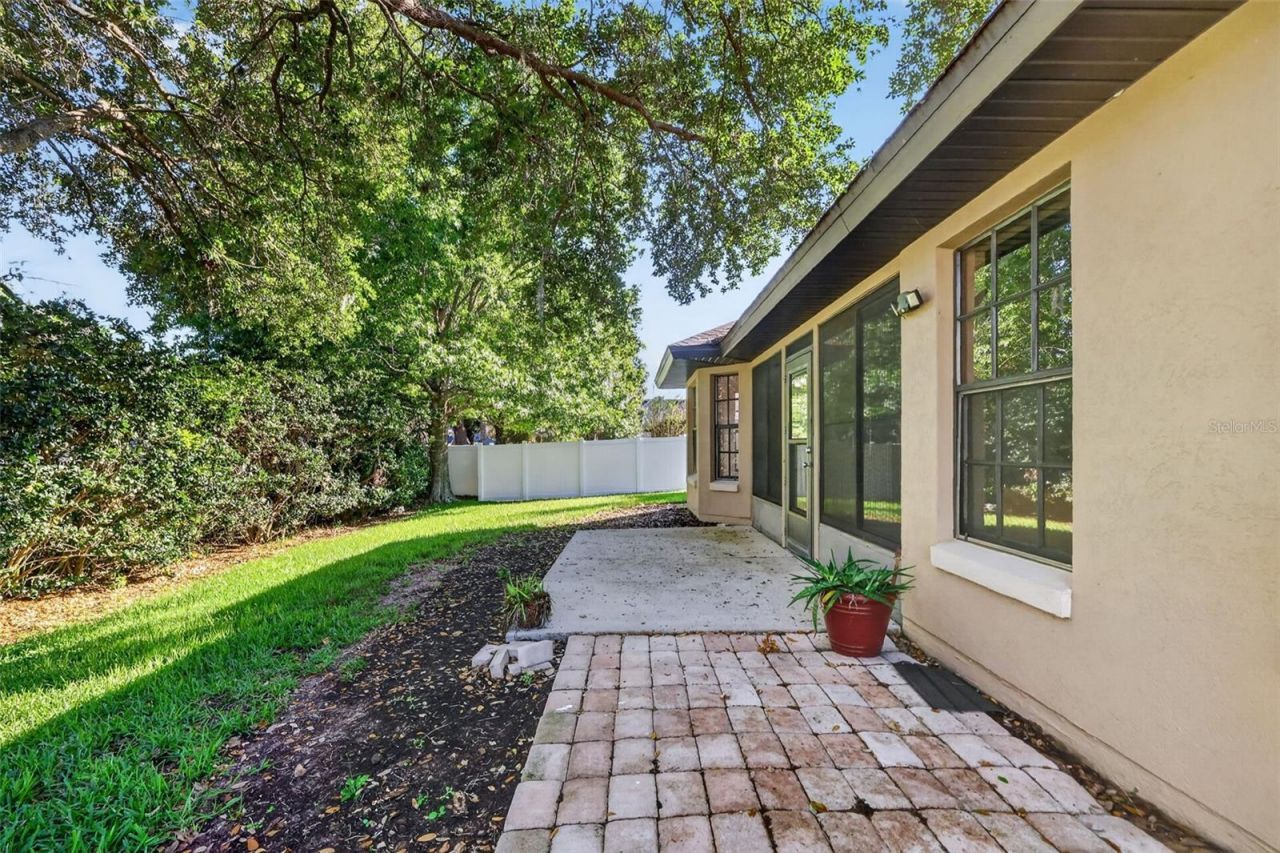 4943 Treasure Cay Road, Tavares, FL 32778 Photo