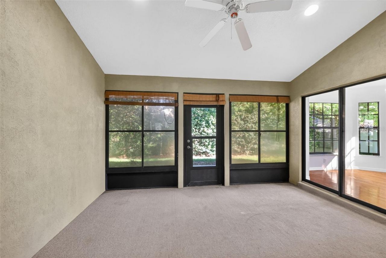 4943 Treasure Cay Road, Tavares, FL 32778 Photo