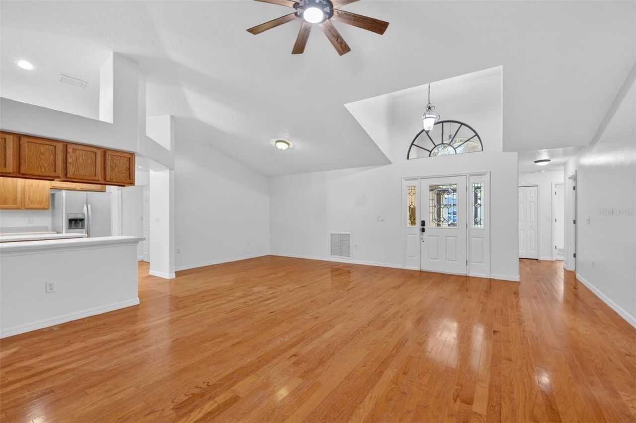 4943 Treasure Cay Road, Tavares, FL 32778 Photo