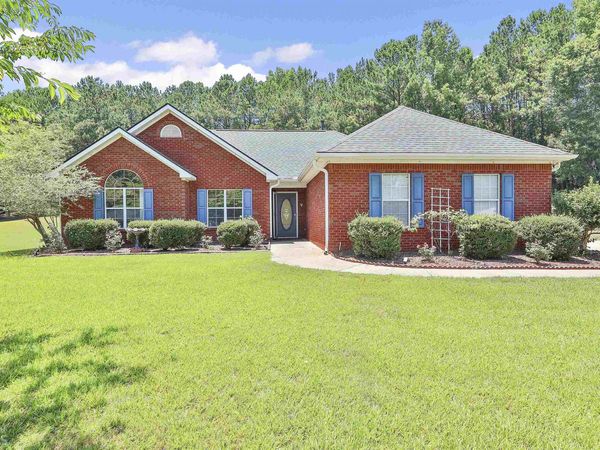 100 Riverside Walk, Sharpsburg, GA 30277