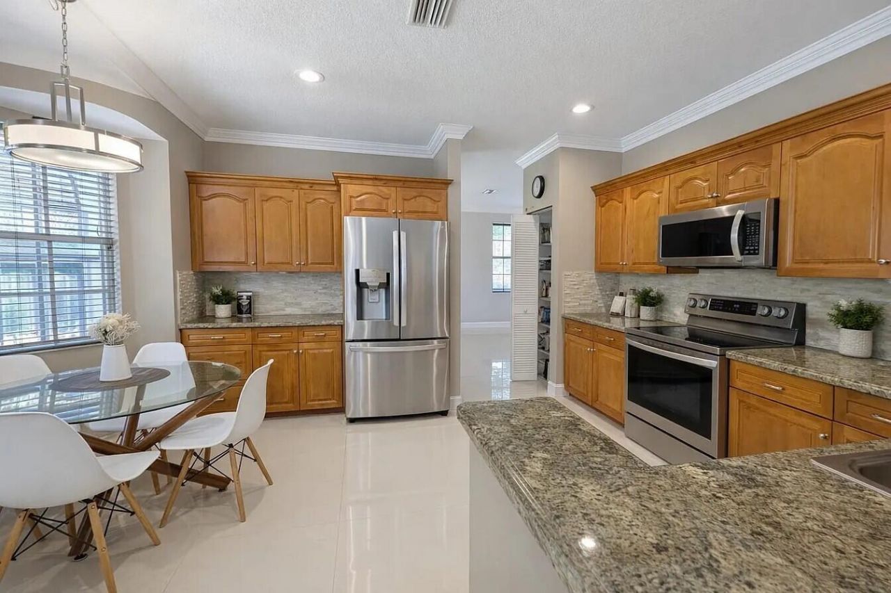 131 Cameron Court, Weston, FL 33326 Photo