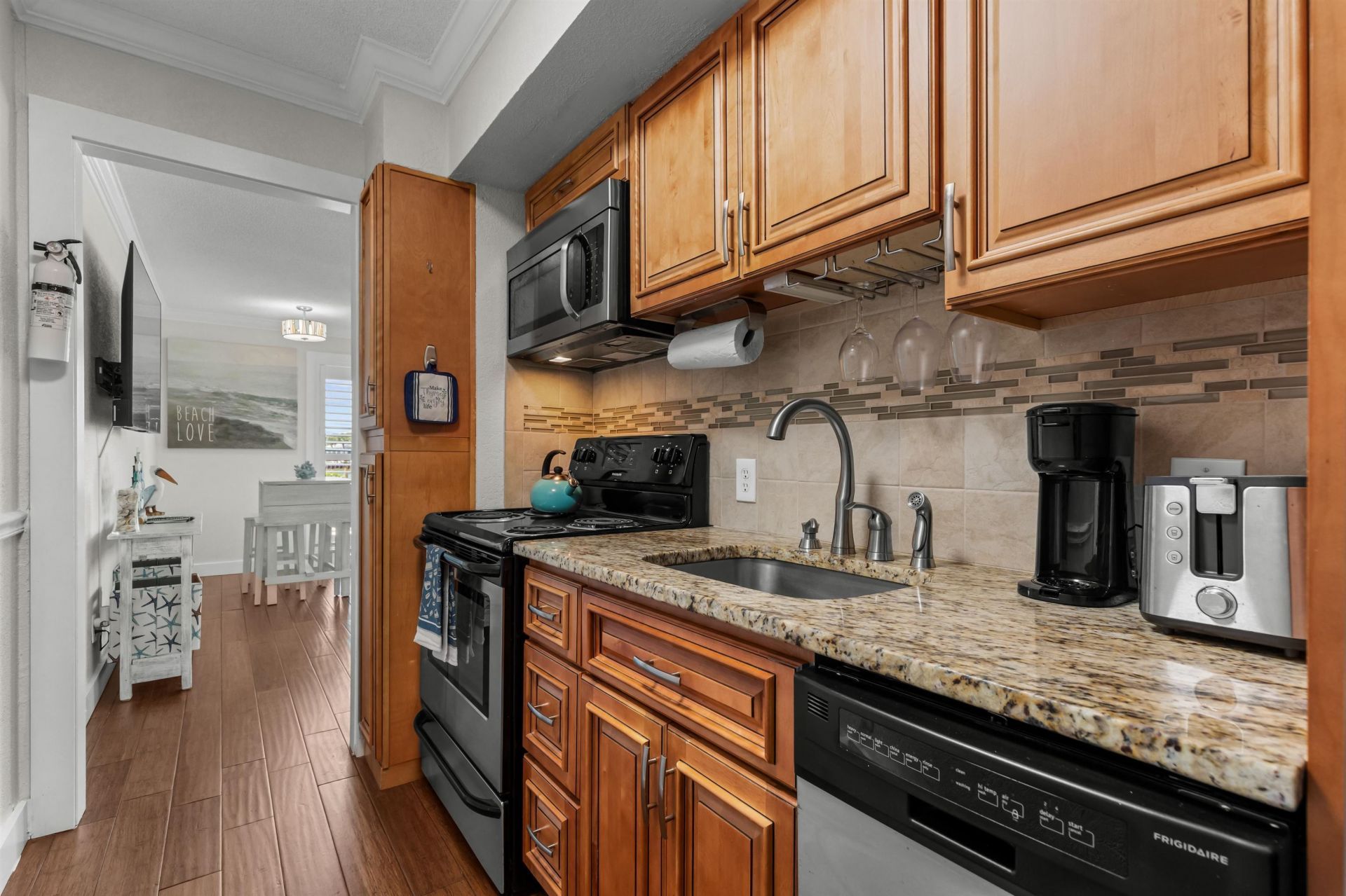 9400 Shore Dr.  Photo 9