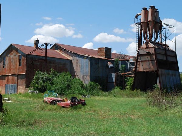 4275 Fm 1105 RD , Walburg, TX 78673