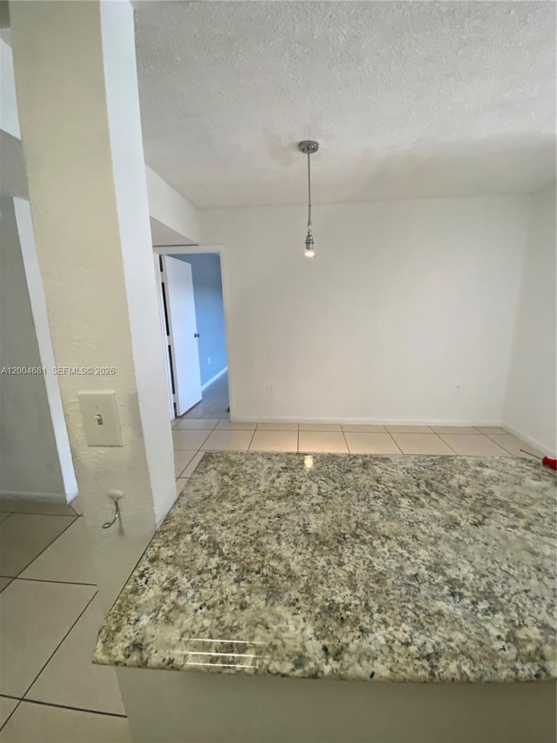 17600 NW 68th Ave, Unit B2009, Hialeah, FL 33015 Photo