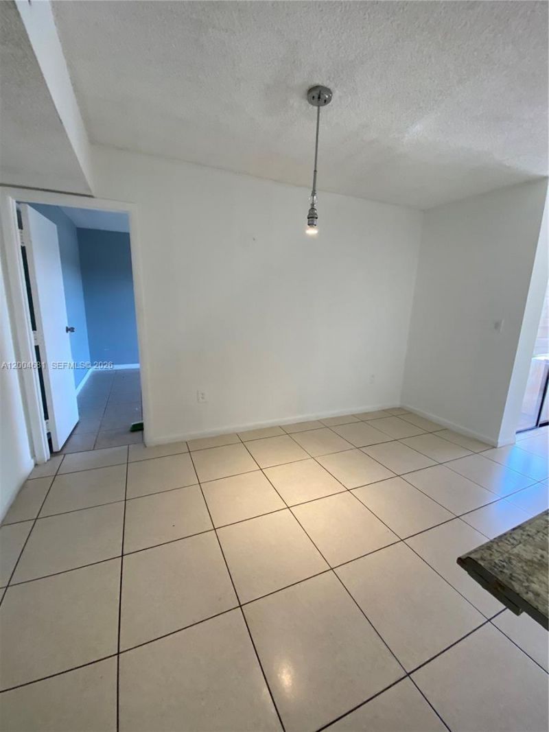 17600 NW 68th Ave, Unit B2009, Hialeah, FL 33015 Photo