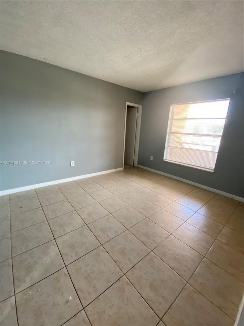 17600 NW 68th Ave, Unit B2009, Hialeah, FL 33015 Photo