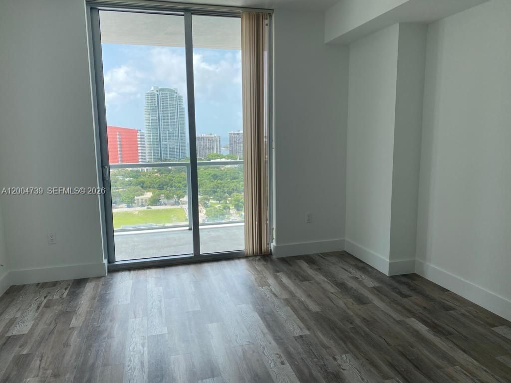 79 SW 12th St , Unit 2403-S, Miami, FL 33130 Photo