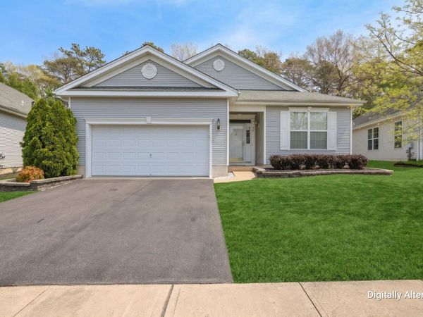 30 SILVER LAKE DRIVE , BARNEGAT, NJ 08005