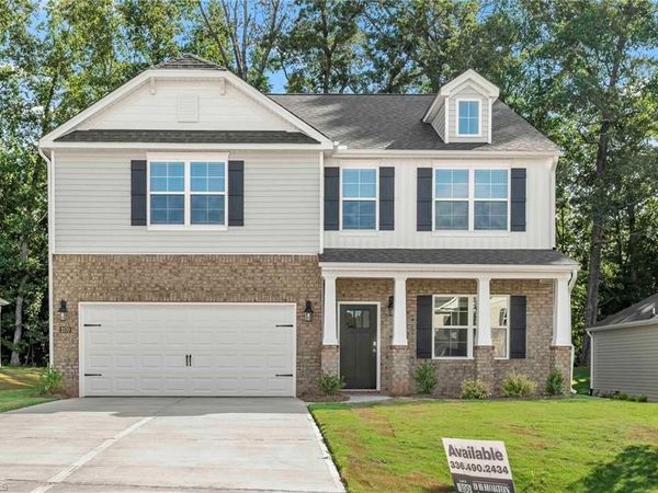 3001 Middle Creek Lane , Greensboro, NC 27405