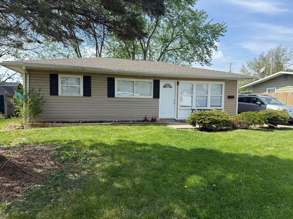 1159 Share Drive , Dayton, OH 45432