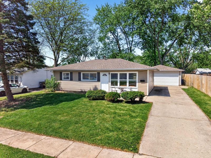 1159 Share Drive, Dayton, OH 45432 Photo 1