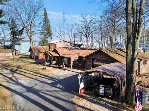 5872 Mount Maria Road, Caledonia Twp, MI 49747