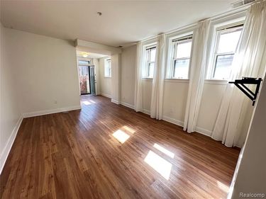 615 W Hancock Street , Detroit, MI 48201