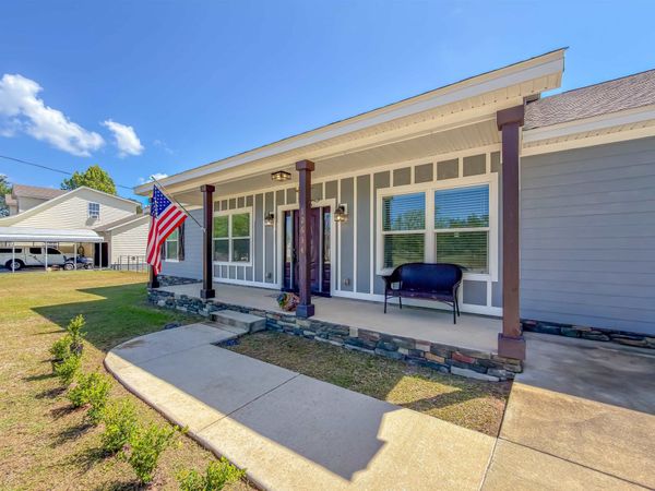 12634 NW Twin Oaks Drive, Bristol, FL 32321
