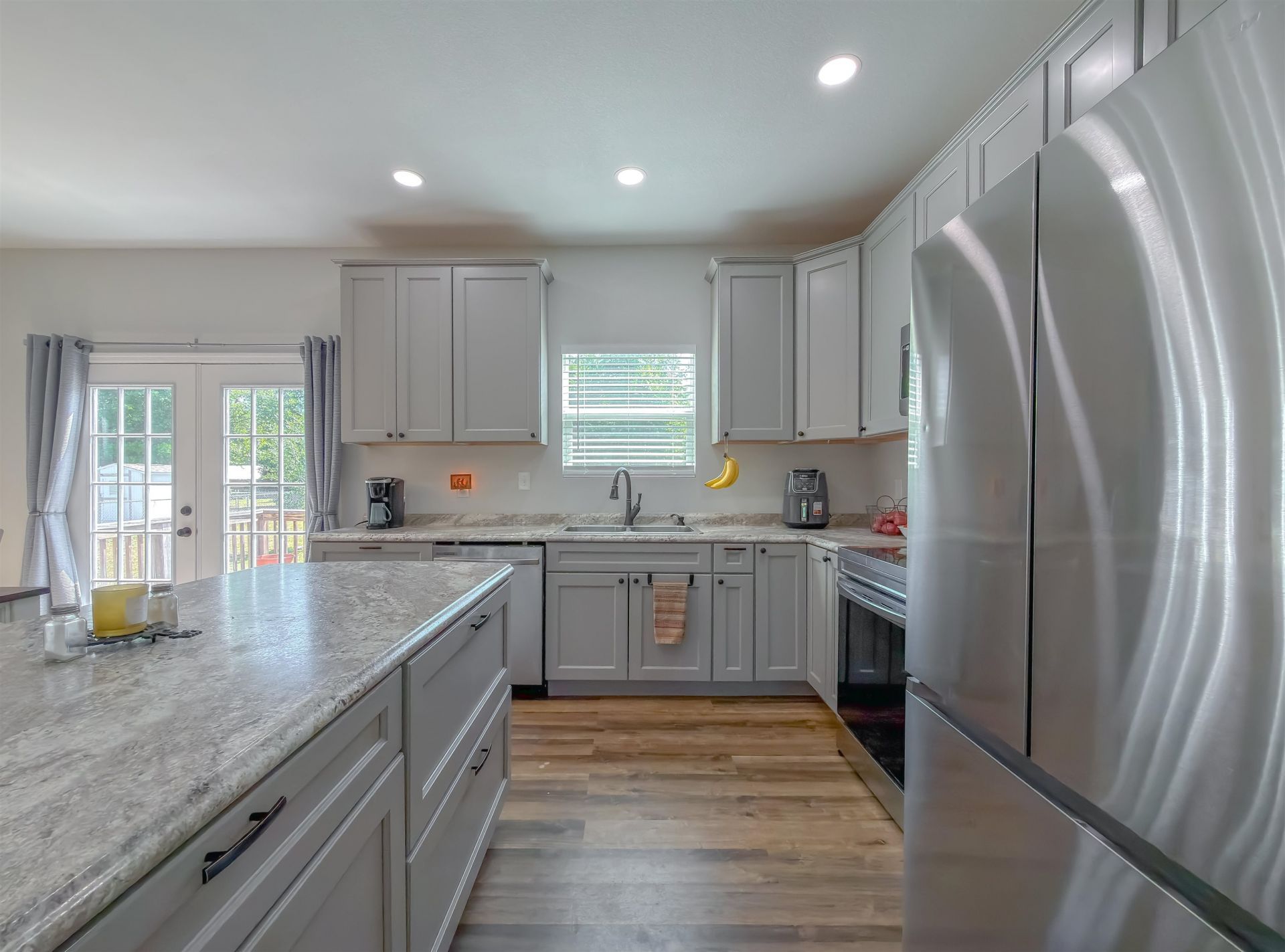 12634 NW Twin Oaks Drive, Bristol, FL 32321 Photo