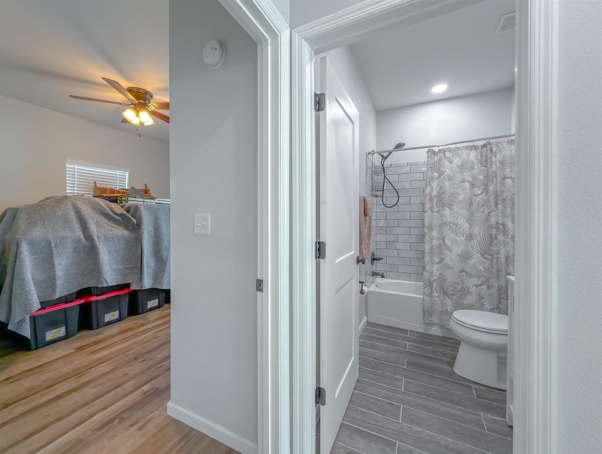 12634 NW Twin Oaks Drive, Bristol, FL 32321 Photo
