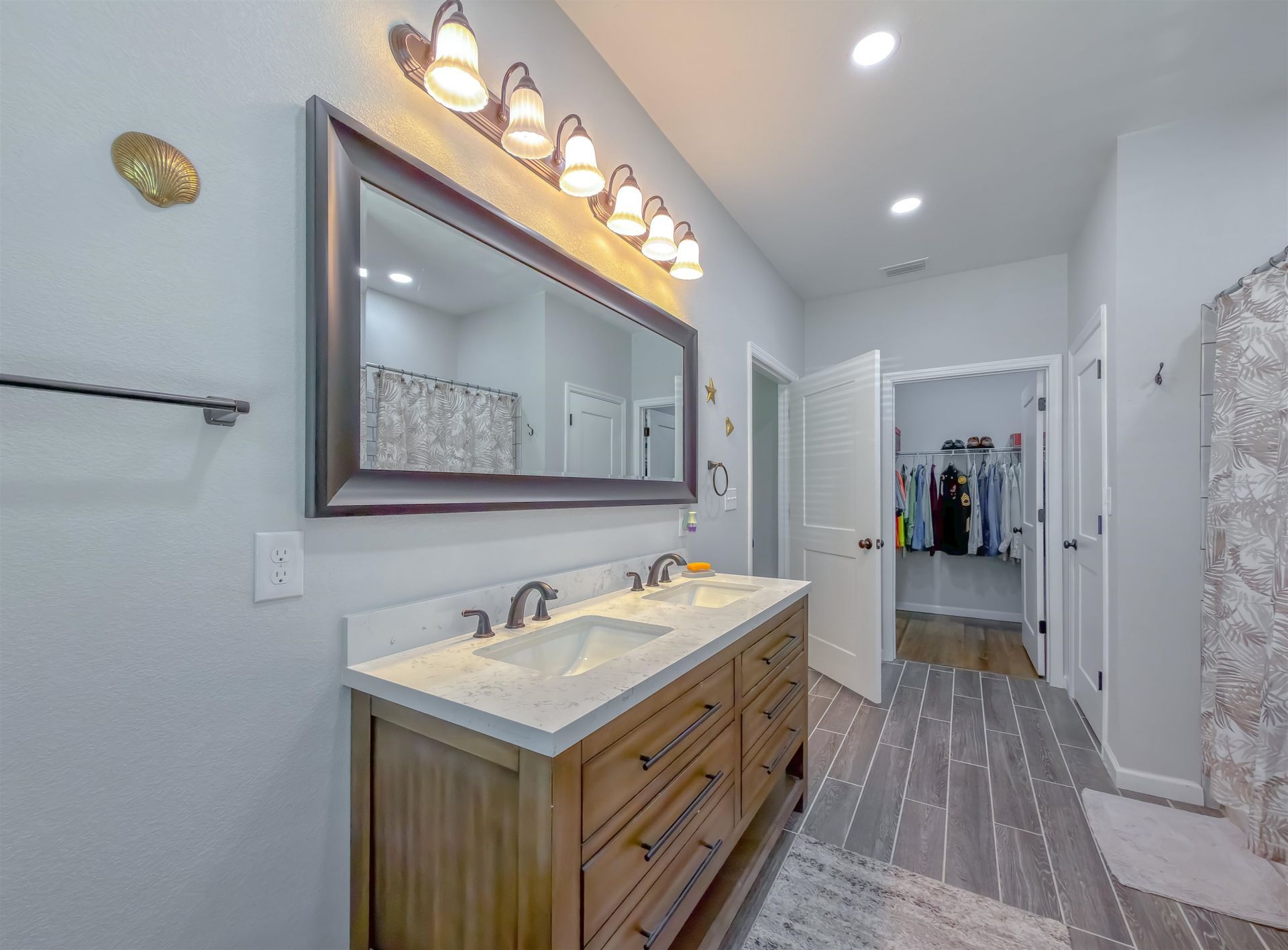 12634 NW Twin Oaks Drive, Bristol, FL 32321 Photo