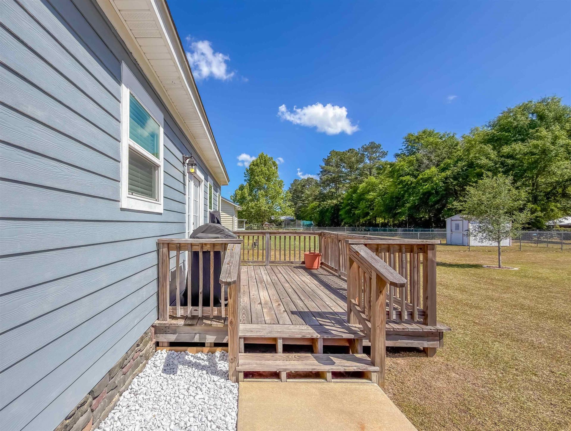 12634 NW Twin Oaks Drive, Bristol, FL 32321 Photo