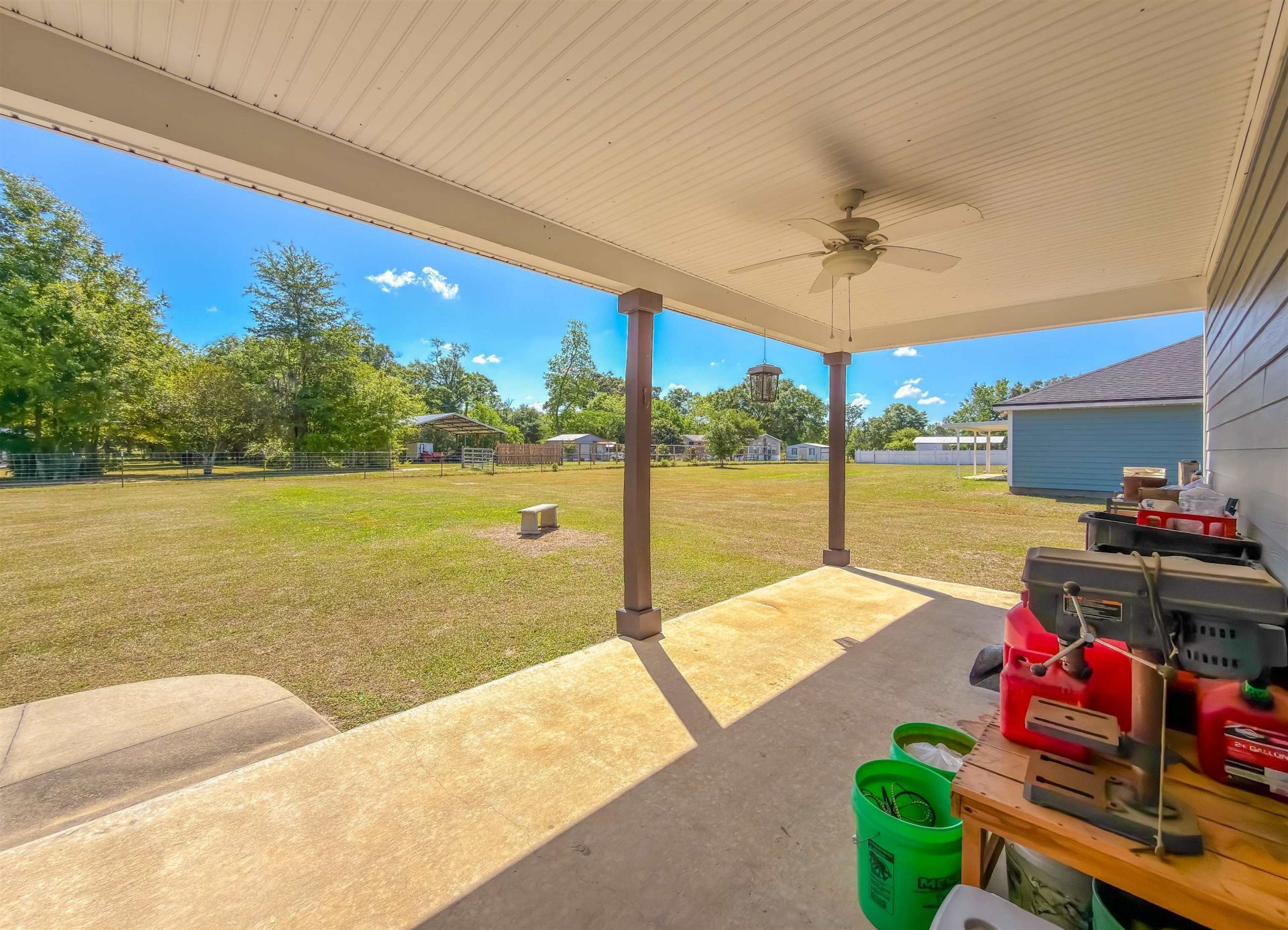 12634 NW Twin Oaks Drive, Bristol, FL 32321 Photo