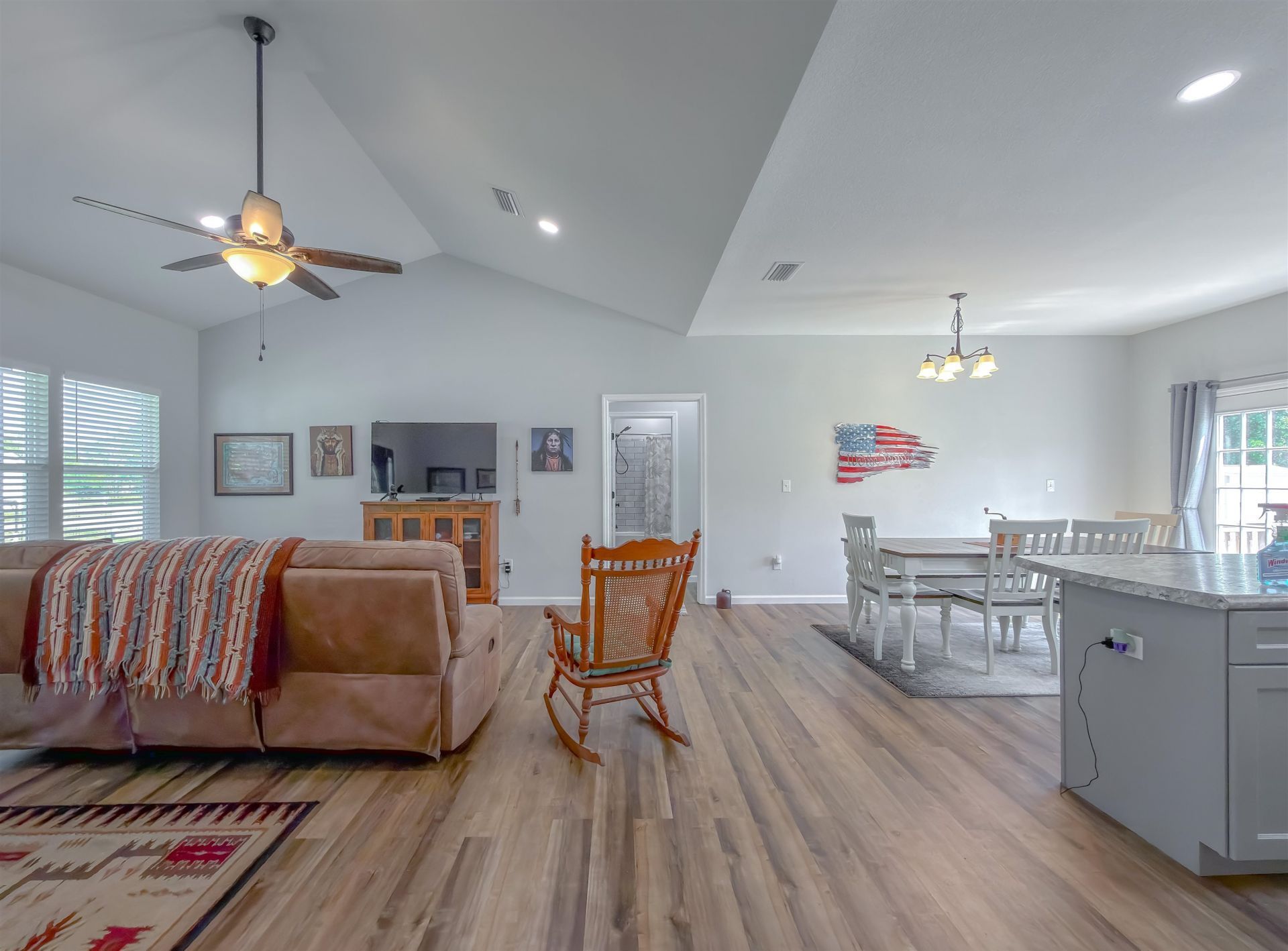 12634 NW Twin Oaks Drive, Bristol, FL 32321 Photo