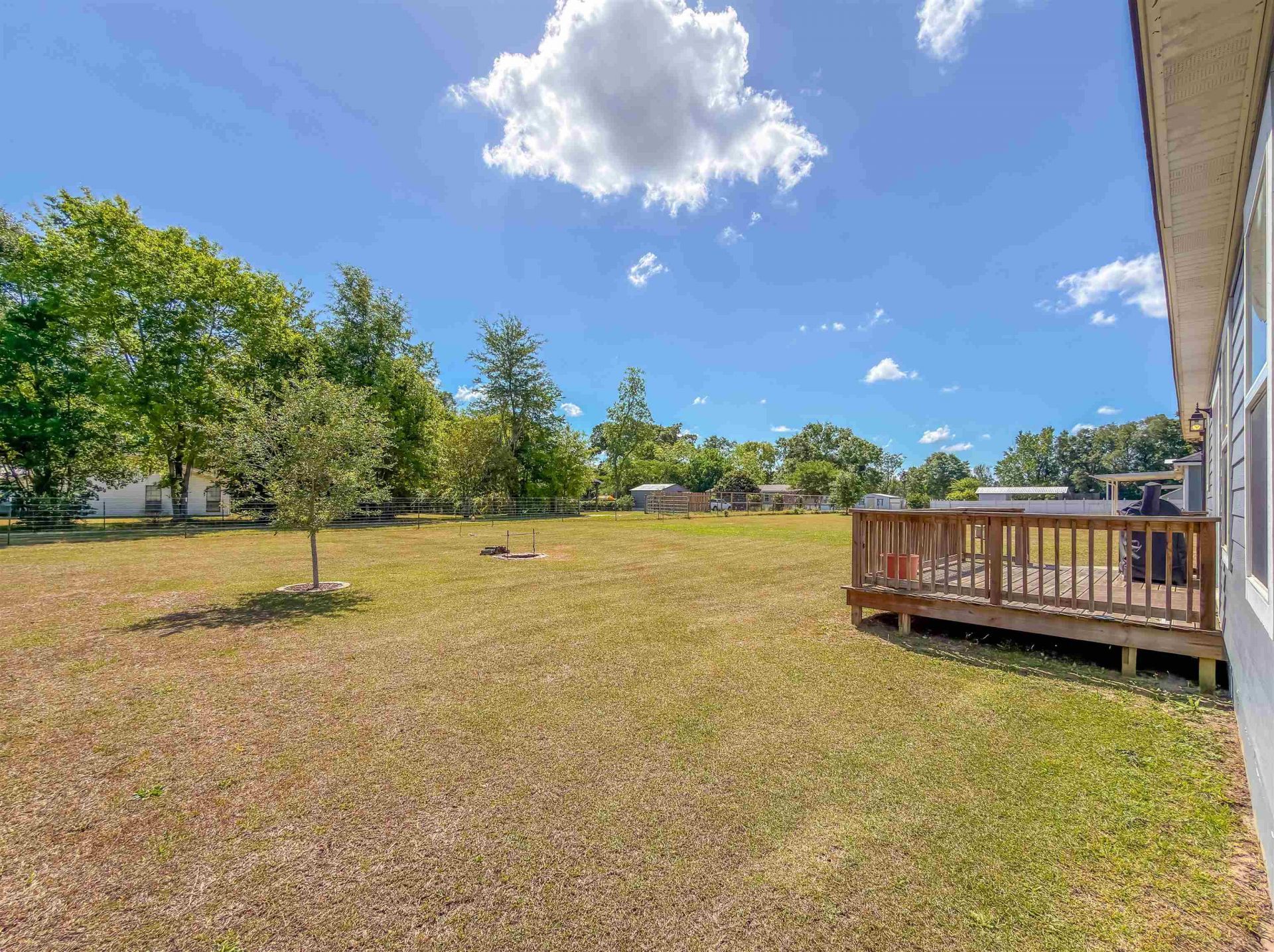 12634 NW Twin Oaks Drive, Bristol, FL 32321 Photo