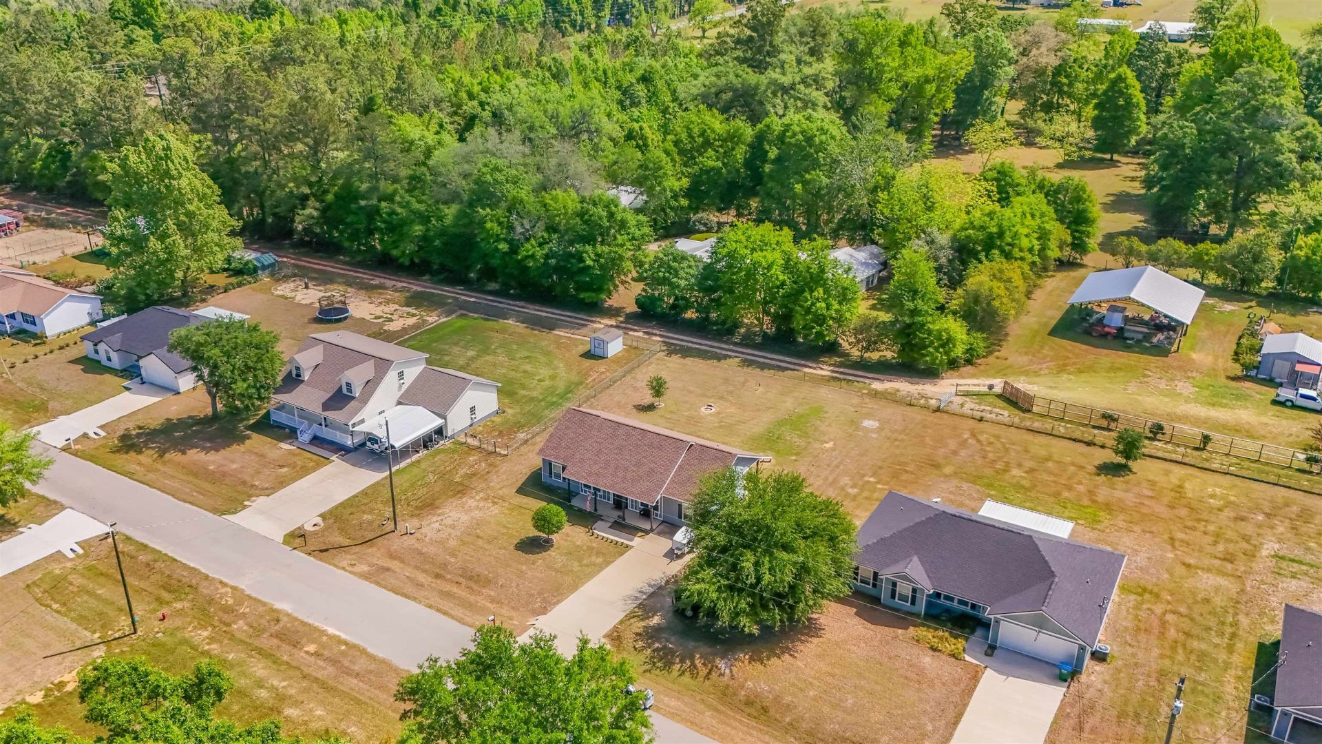 12634 NW Twin Oaks Drive, Bristol, FL 32321 Photo