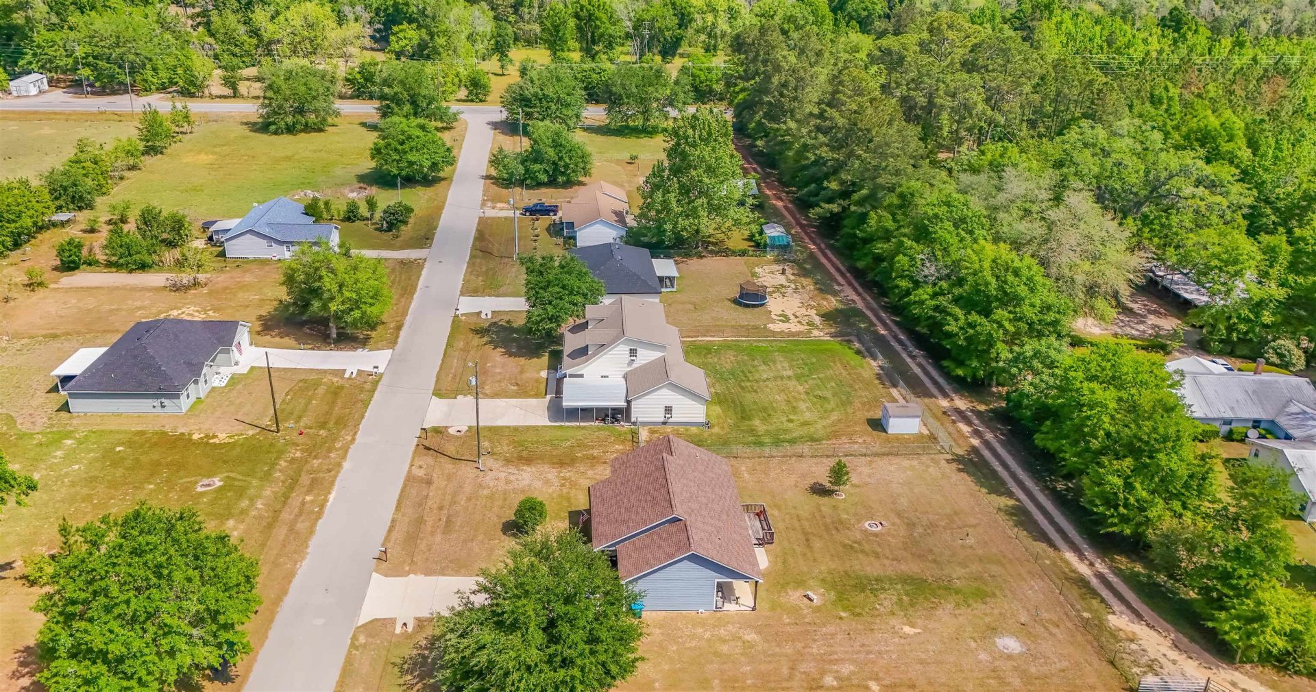 12634 NW Twin Oaks Drive, Bristol, FL 32321 Photo