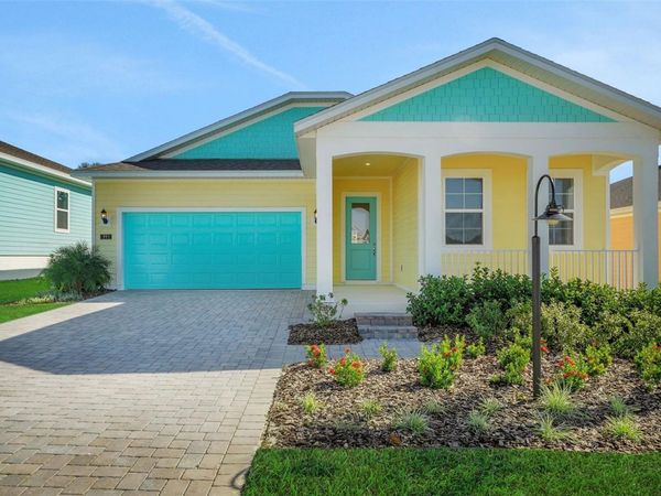 991 FIESTA KEY CIRCLE , LADY LAKE, FL 32159