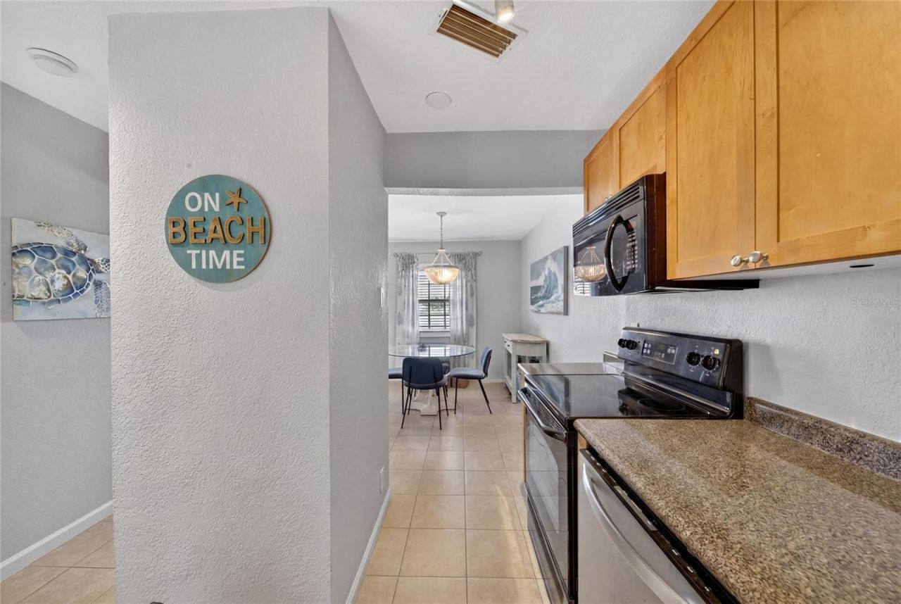 4754 Cobia Drive Se, Unit D, Saint Petersburg, FL 33705 Photo