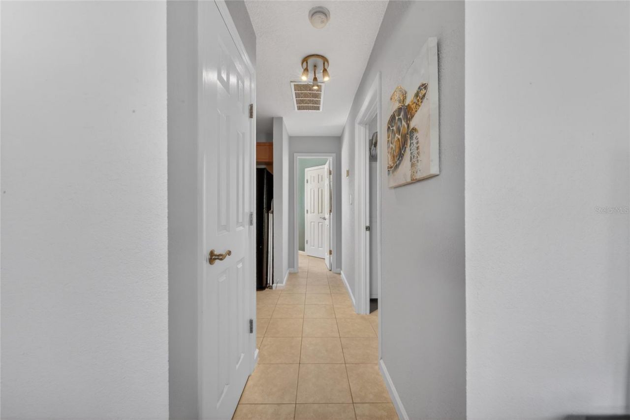 4754 Cobia Drive Se, Unit D, Saint Petersburg, FL 33705 Photo