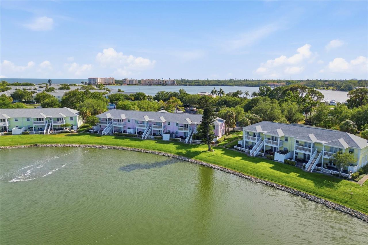 4754 Cobia Drive Se, Unit D, Saint Petersburg, FL 33705 Photo