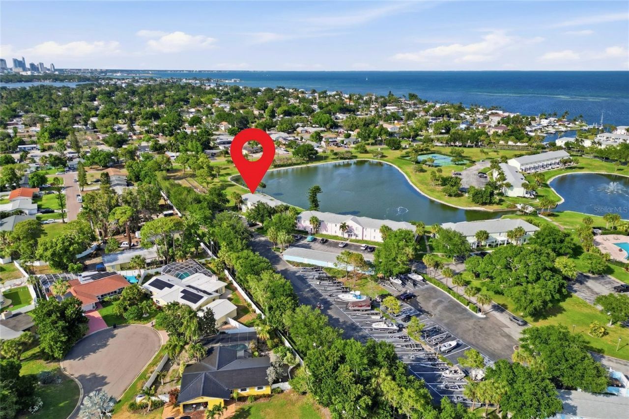 4754 Cobia Drive Se, Unit D, Saint Petersburg, FL 33705 Photo