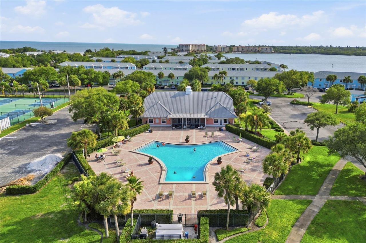 4754 Cobia Drive Se, Unit D, Saint Petersburg, FL 33705 Photo
