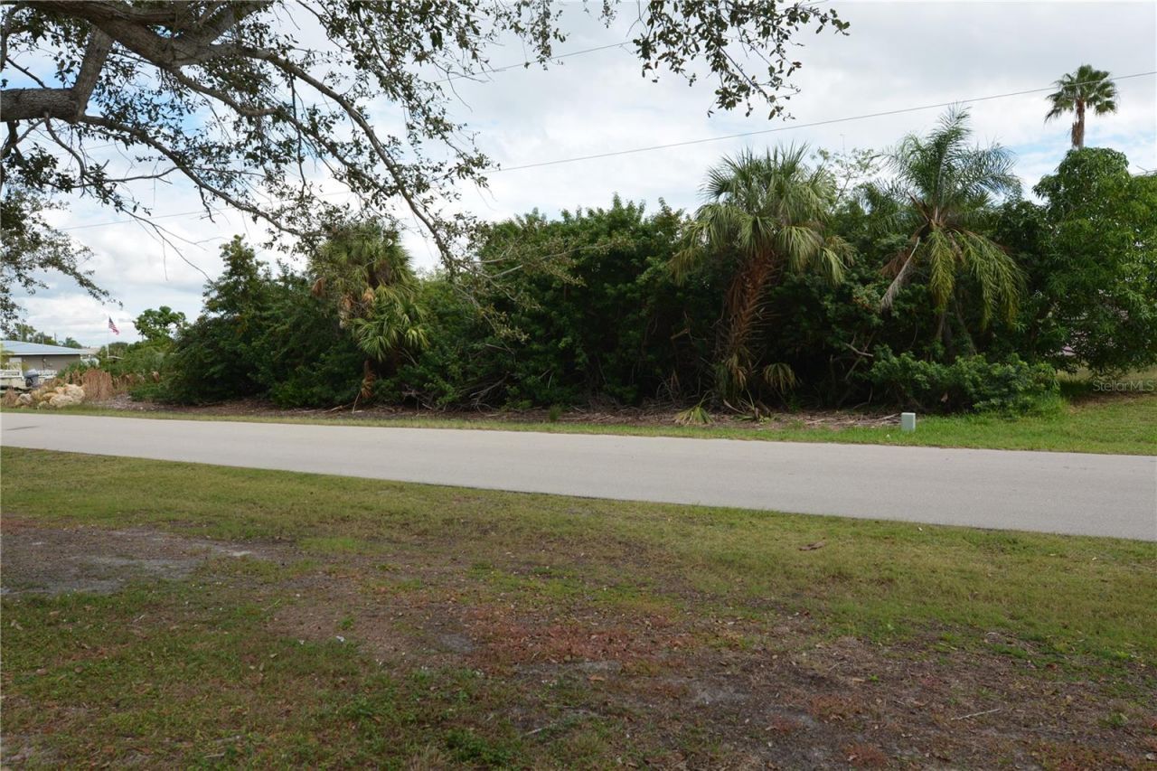 4114 Palm Drive, Punta Gorda, FL 33950 Photo