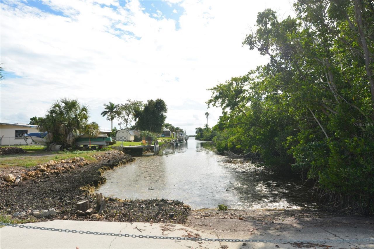 4114 Palm Drive, Punta Gorda, FL 33950 Photo