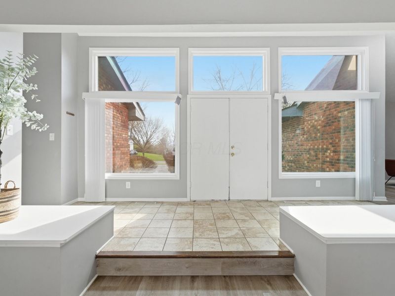 2885 Aljor Court, Columbus, OH 43219 Photo 3