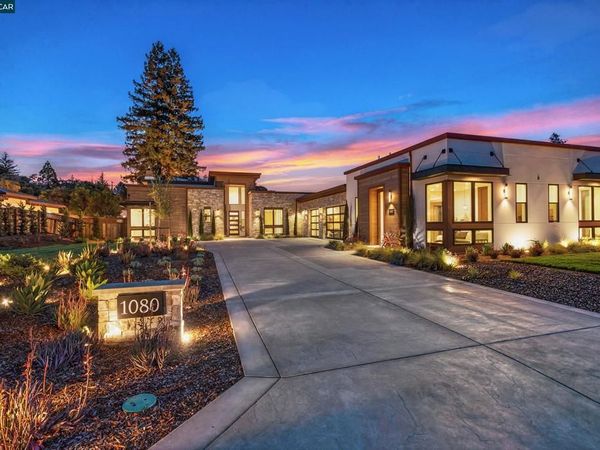1080 Borrette Ct, Napa, CA 94558