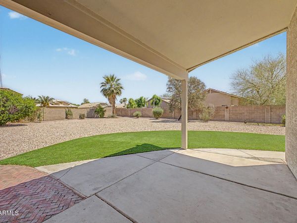 8551 W VOLTAIRE Avenue, Peoria, AZ 85381