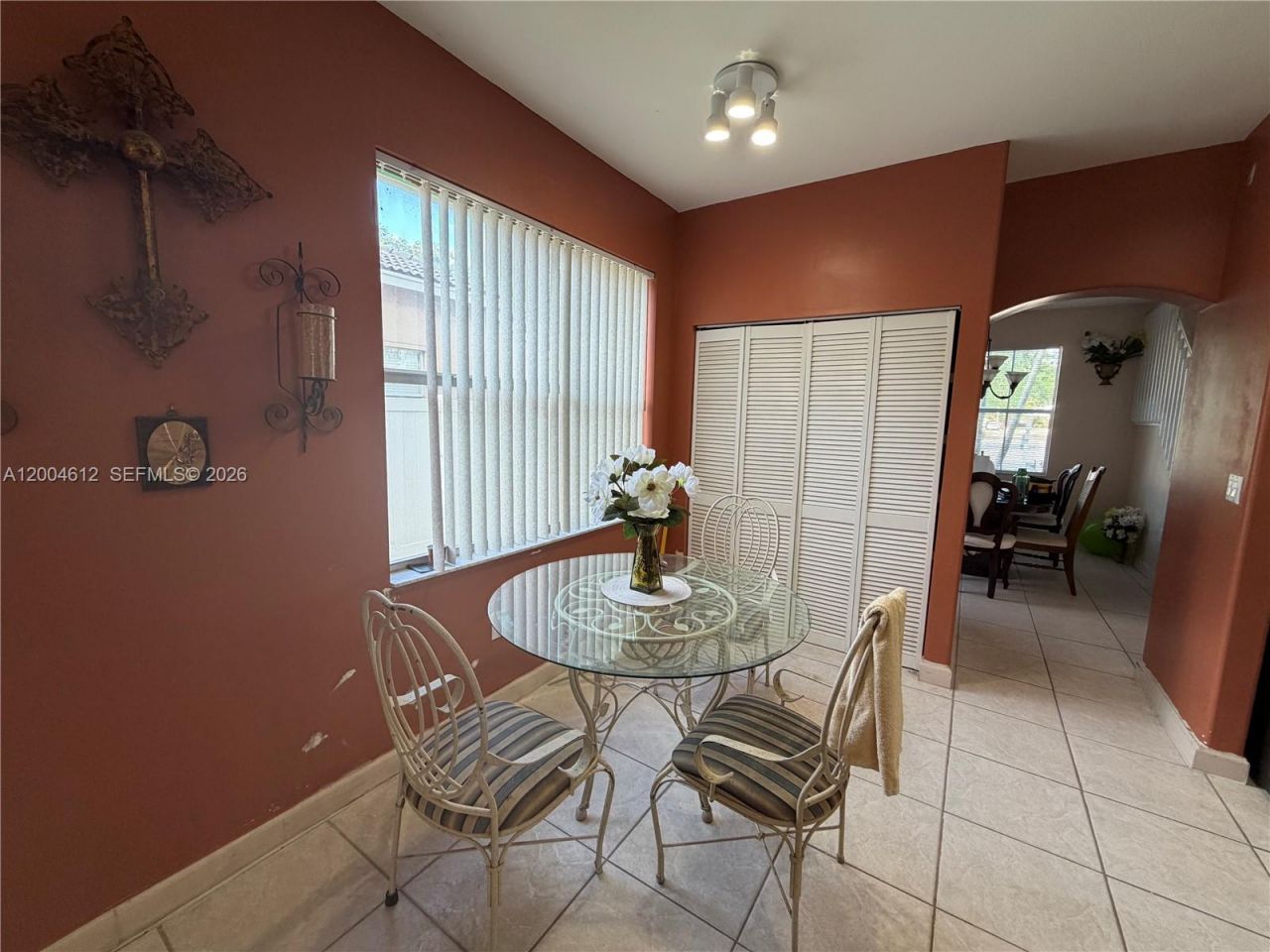 2329 NW 184th Ter, Pembroke Pines, FL 33029 Photo