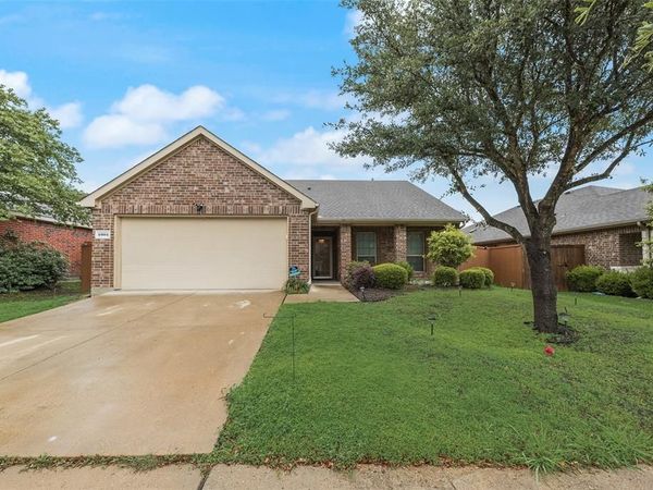4004 Red Rock Drive , Heartland, TX 75126
