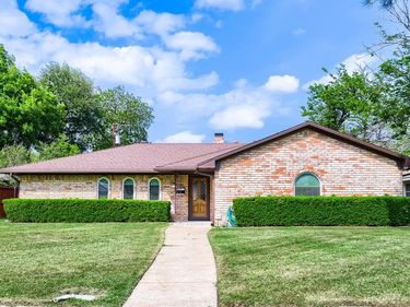 6946 Hunnicut Place, Dallas, TX 75227