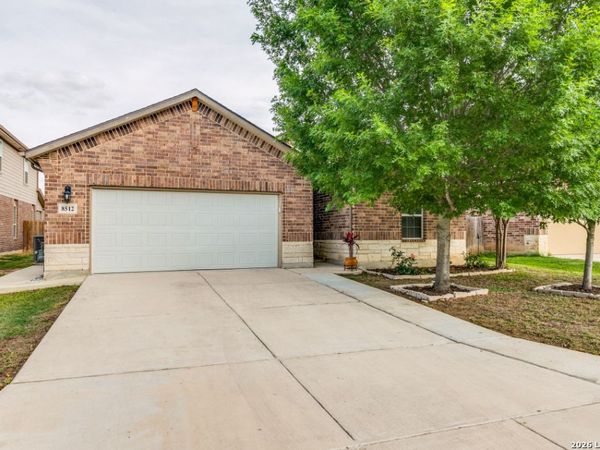 8512 Samsel Falls, San Antonio, TX 78254